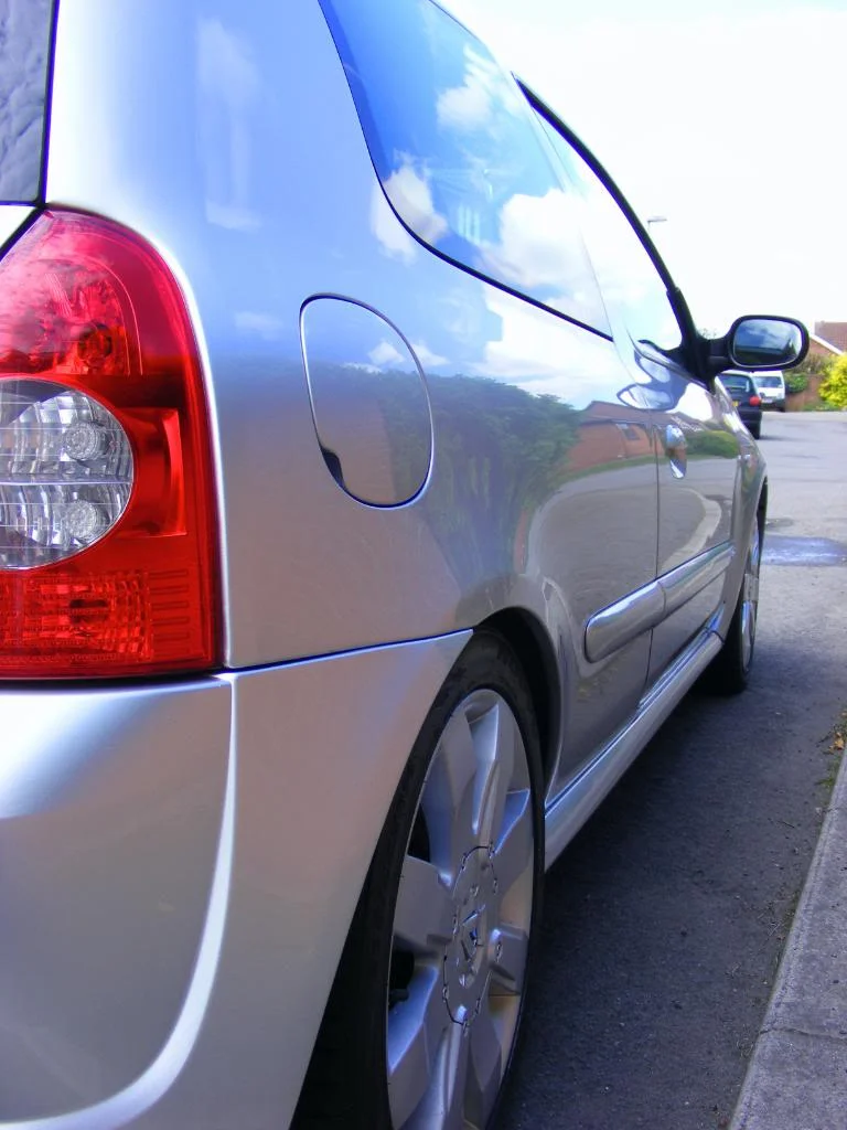 clio048s.webp