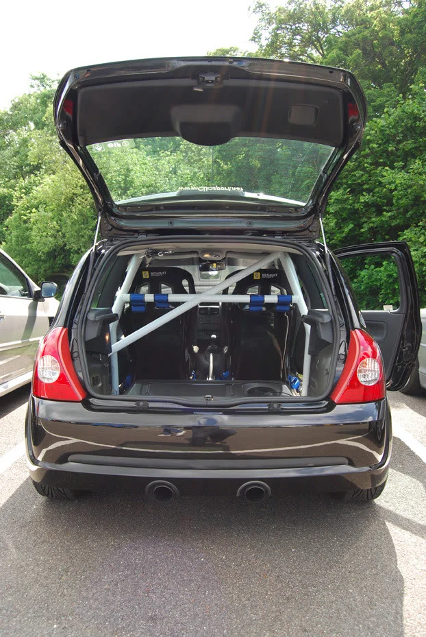 Clio05.webp