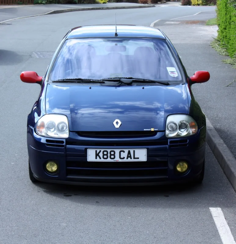 clio055.webp
