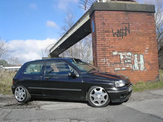 clio06.webp