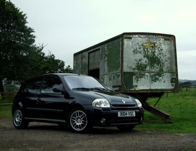 clio1-2.jpg