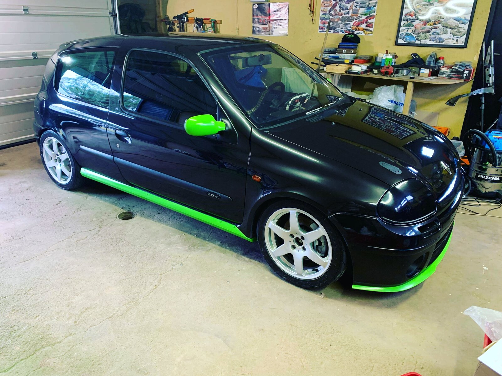 clio1.jpg