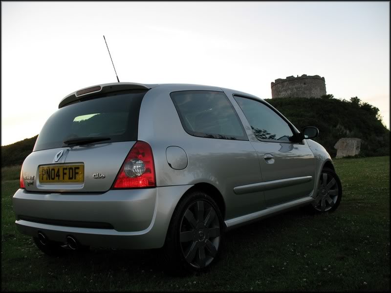 clio1.jpg