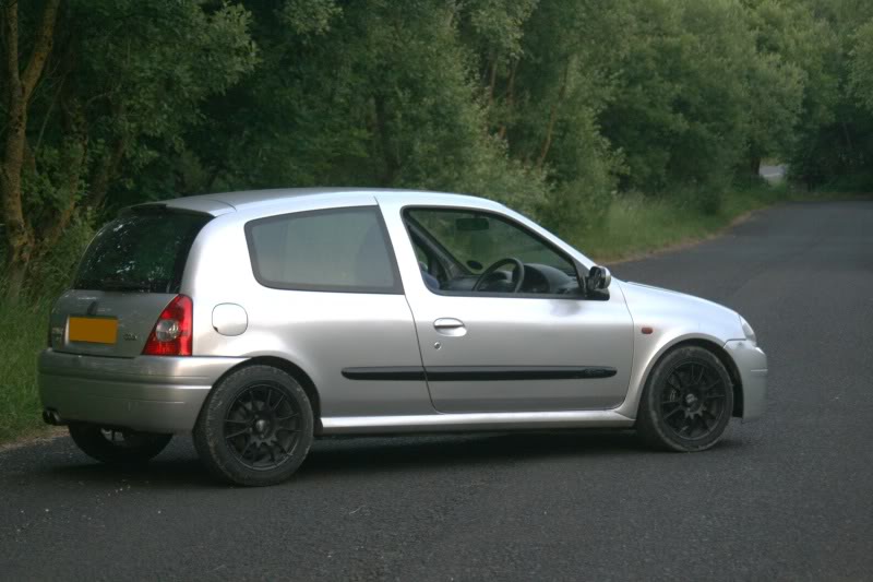 clio1.jpg