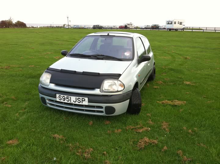 clio1.jpg