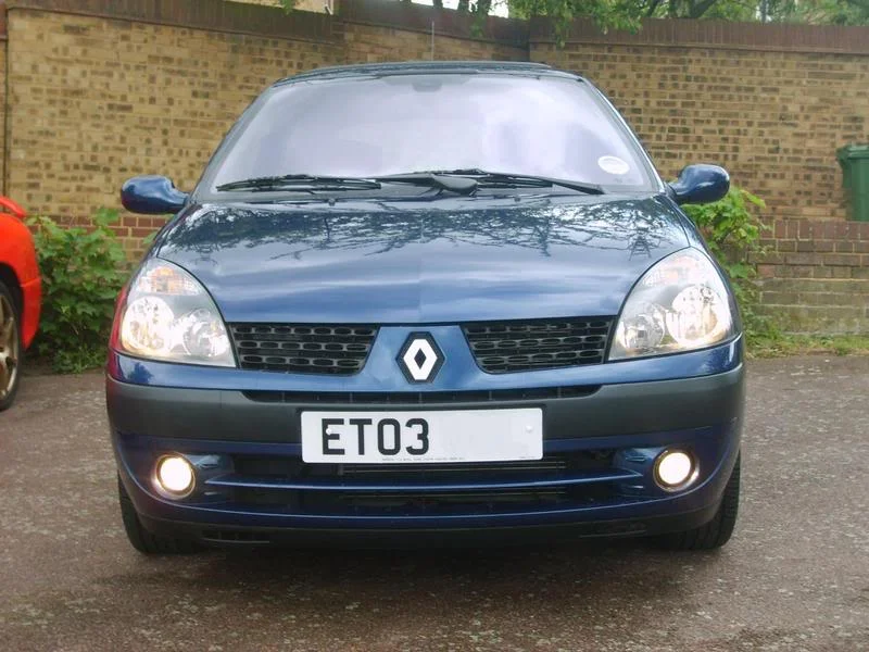 clio1.webp