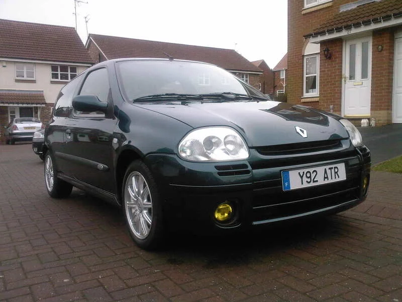 Clio10.webp
