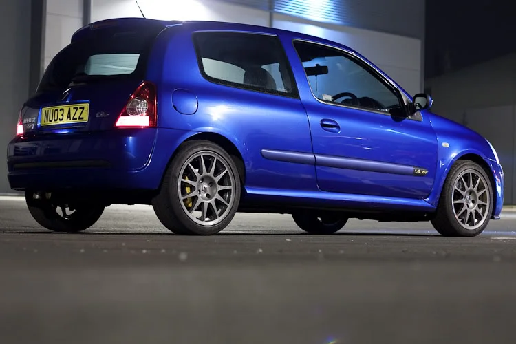 clio10.webp