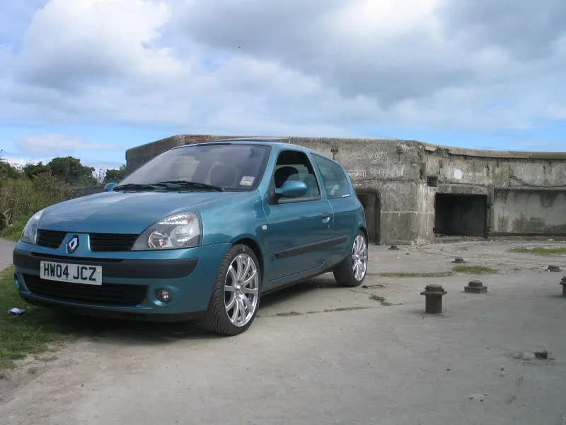 clio11.webp