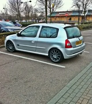 clio11.webp