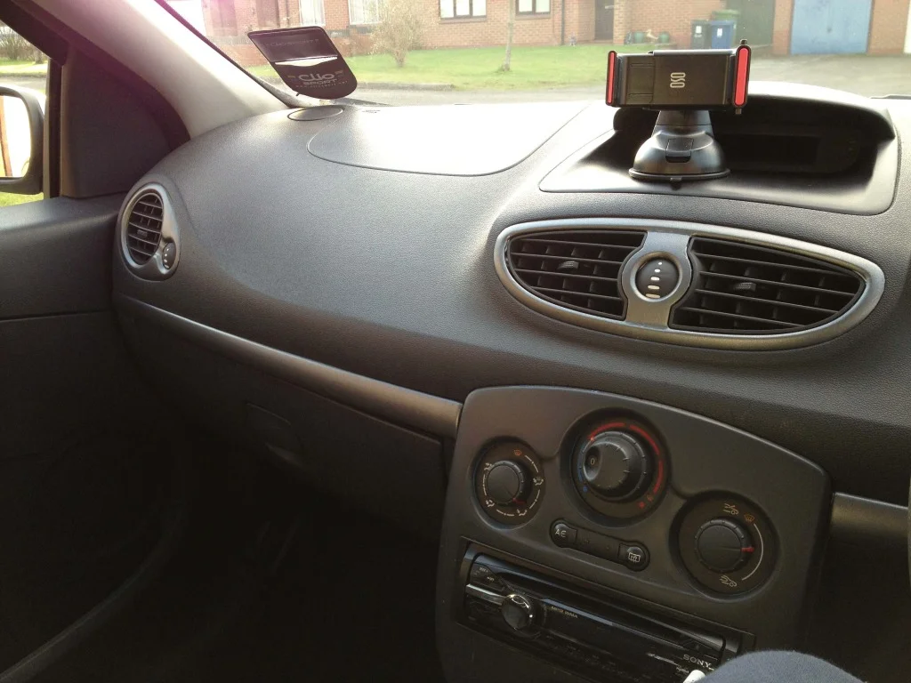 Clio11_zpsee600a96.webp