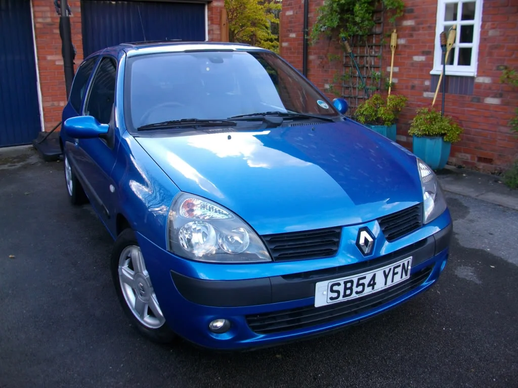 Clio1216vSB54YFN-Blue-4525.webp