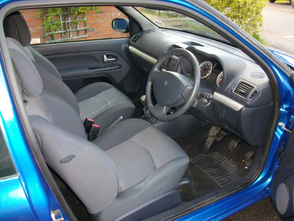 Clio1216vSB54YFN-Blue-4531.webp