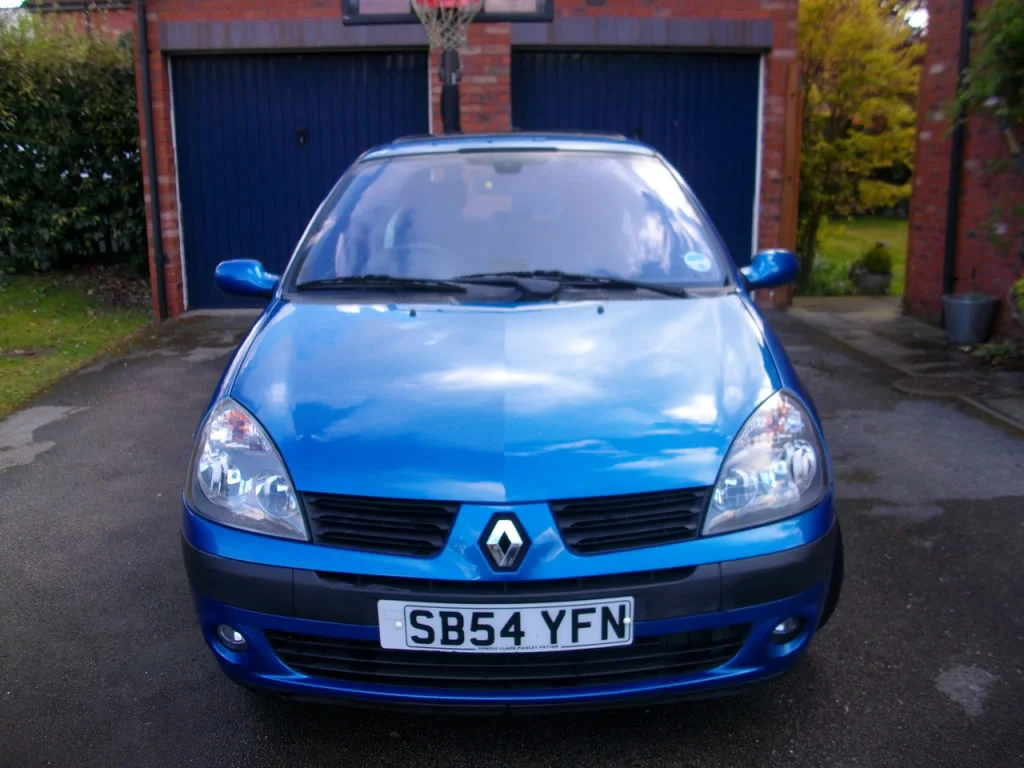 Clio1216vSB54YFN-Blue-4535.webp