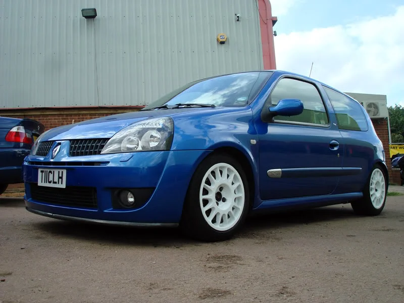 clio14.webp