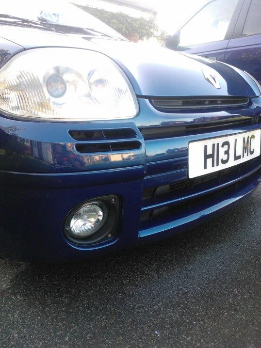clio15.webp