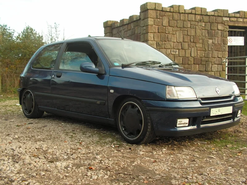 Clio16v.webp