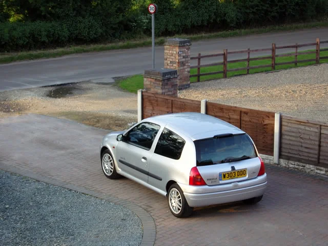 Clio172.webp