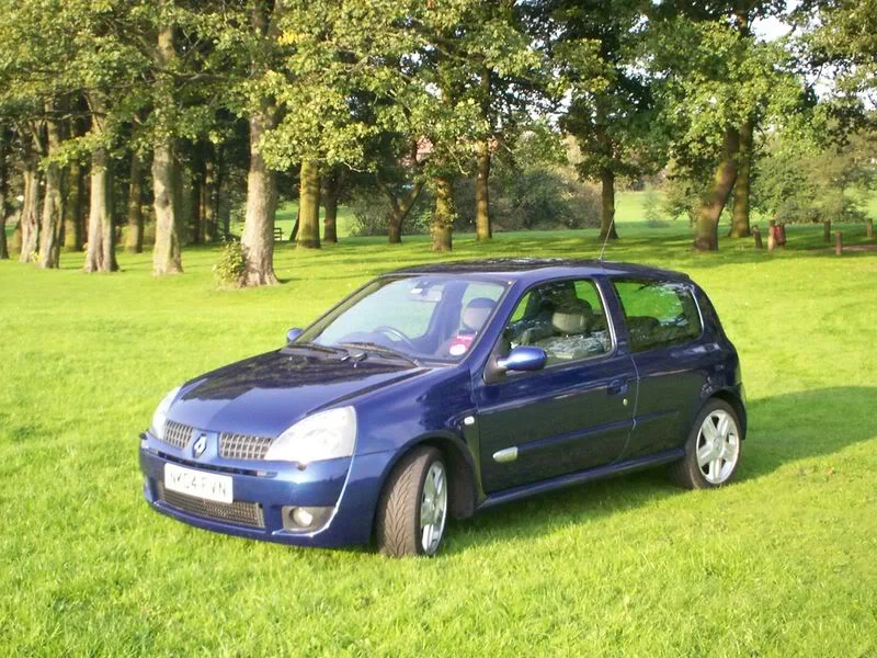 Clio172001.webp