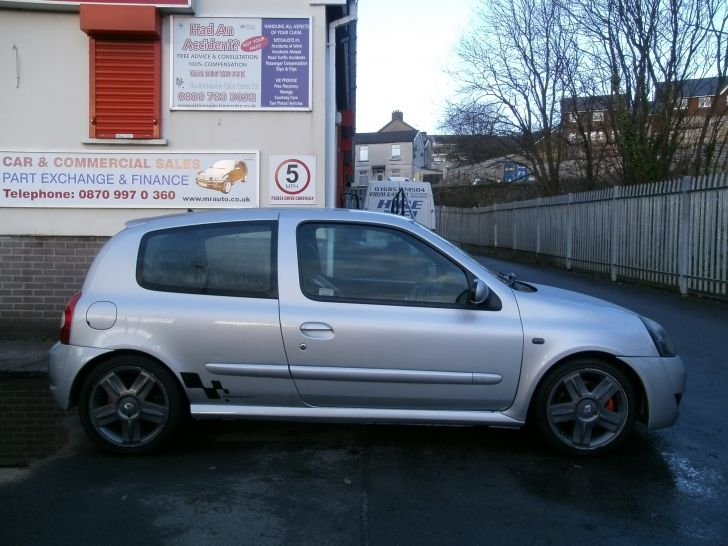 clio172_zps29af127f.jpg