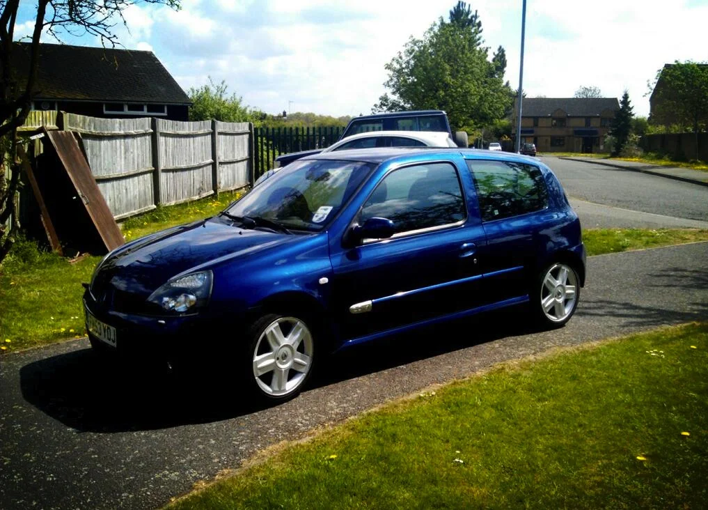 Clio172Sunny.webp