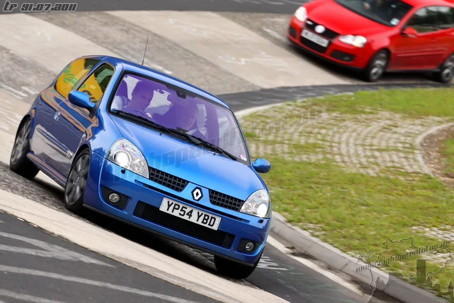 Clio182-4.webp