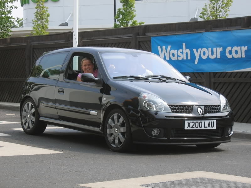 Clio182.jpg