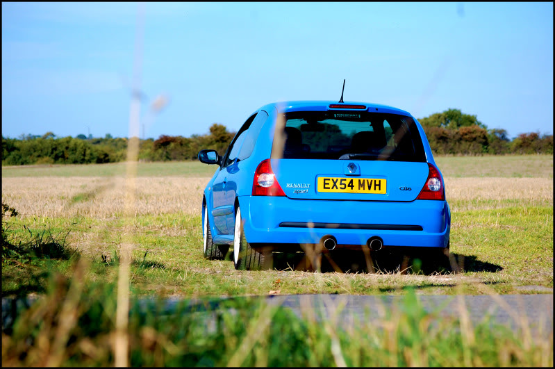 clio182.jpg