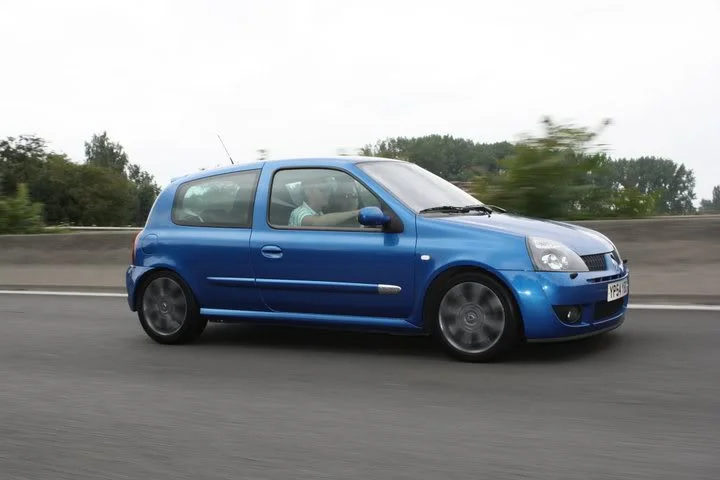 Clio182.webp