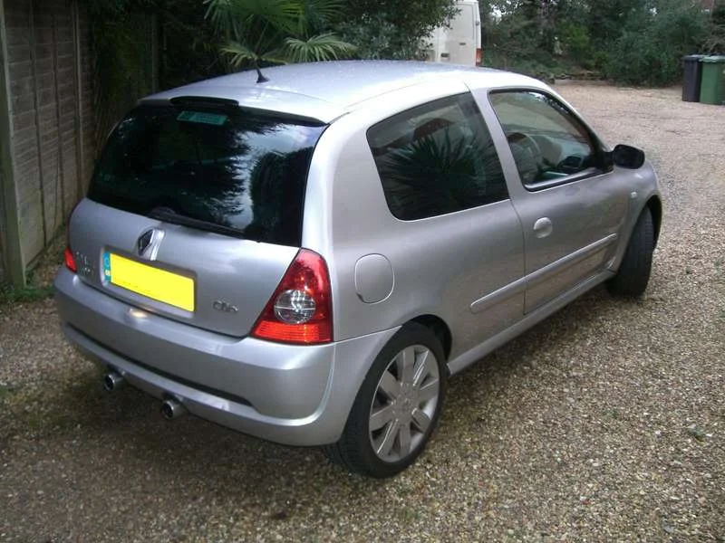 clio182005-1.webp