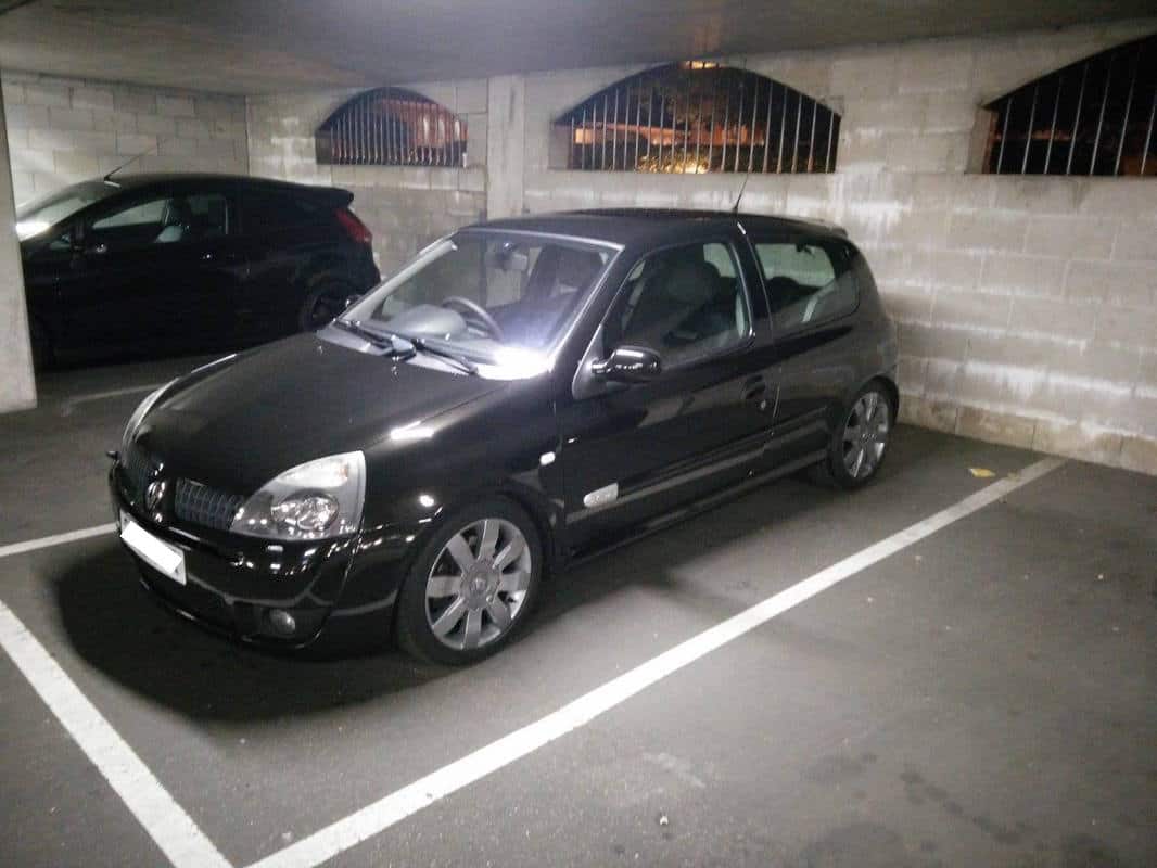 Clio1821.jpg