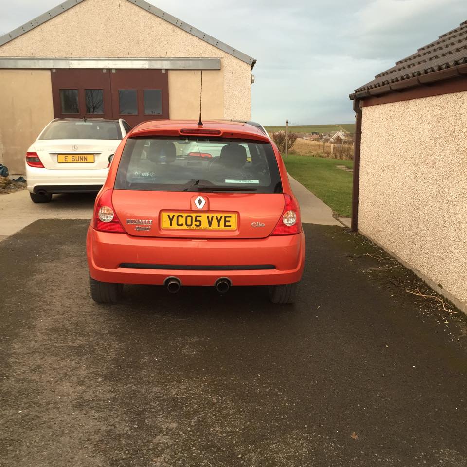 clio182b.jpg