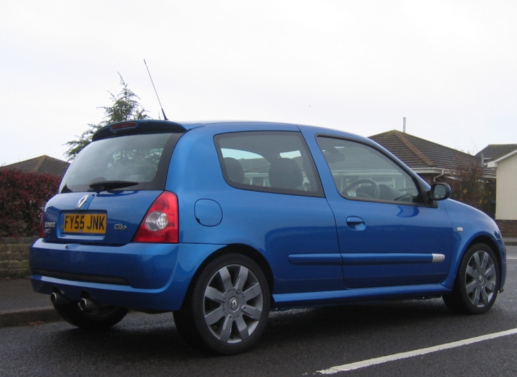 clio182cup_003.jpg
