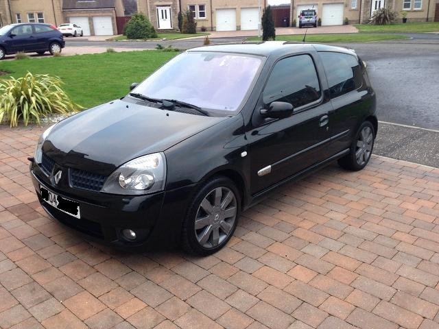 CLIO1_zps12ac29ba.jpg