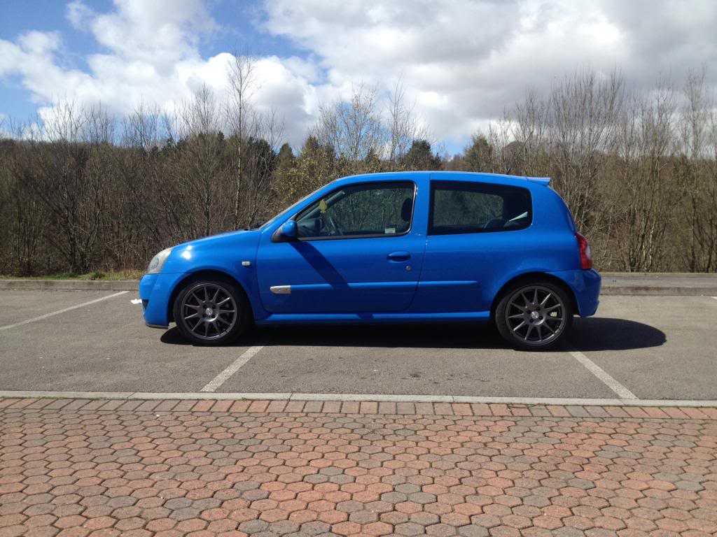 Clio1_zps70909b5c.jpg