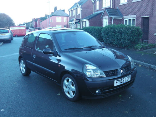 clio1_zpsc76c1fad.jpg