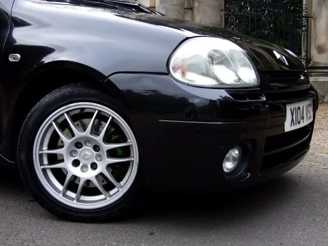 clio2-3.webp