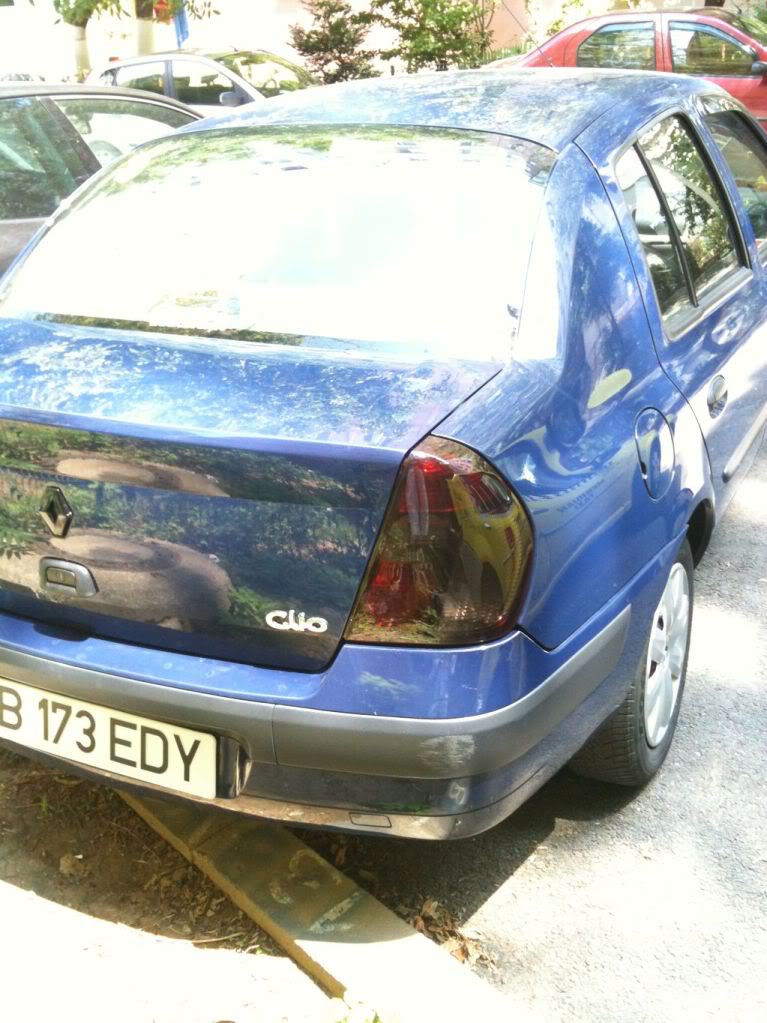 clio2.jpg
