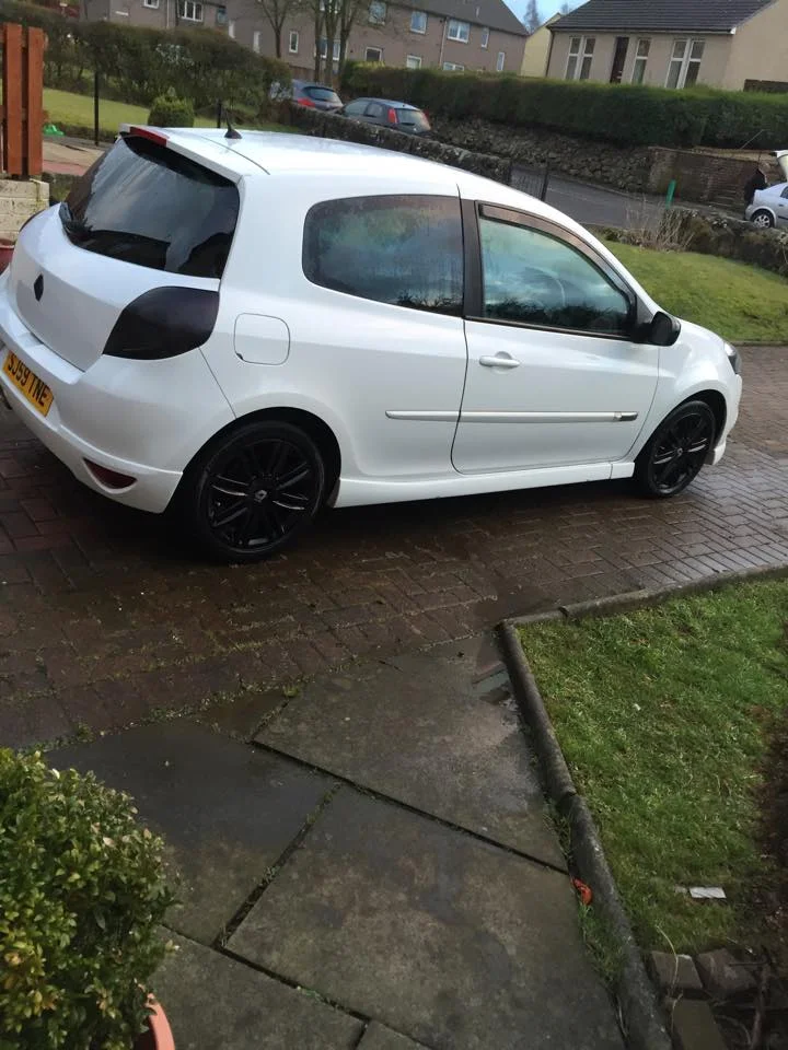 CLIO2.webp