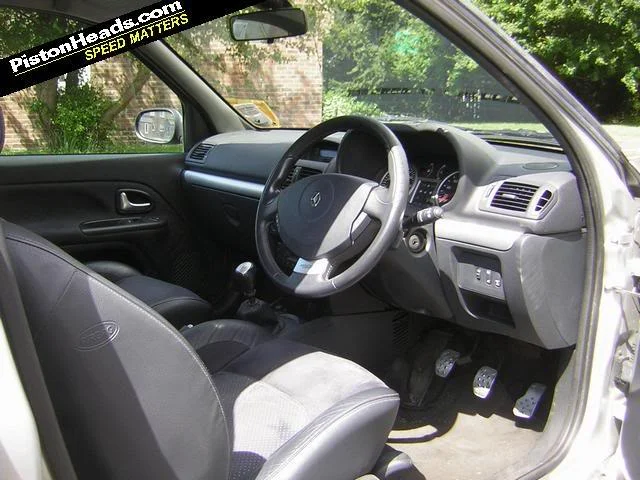 clio2.webp