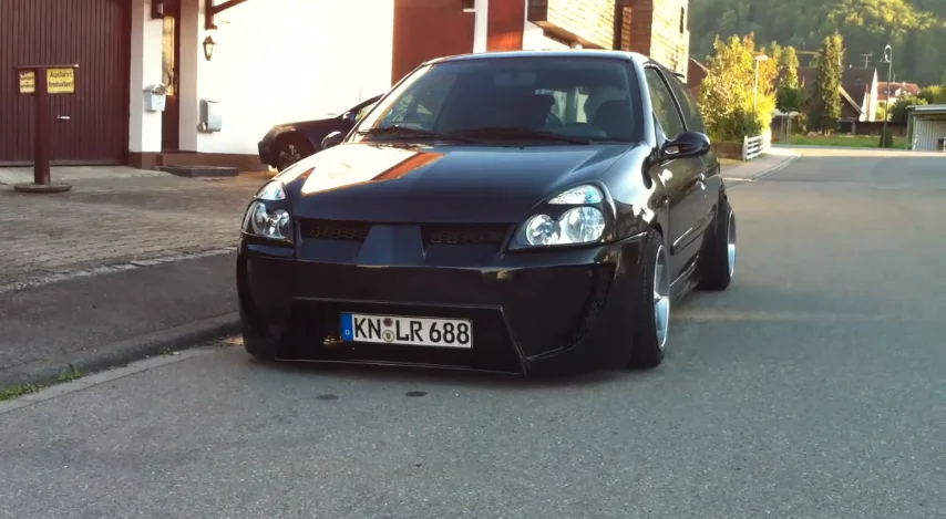 clio2.webp