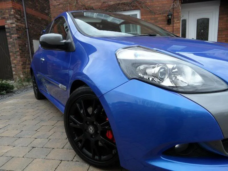 clio2.webp