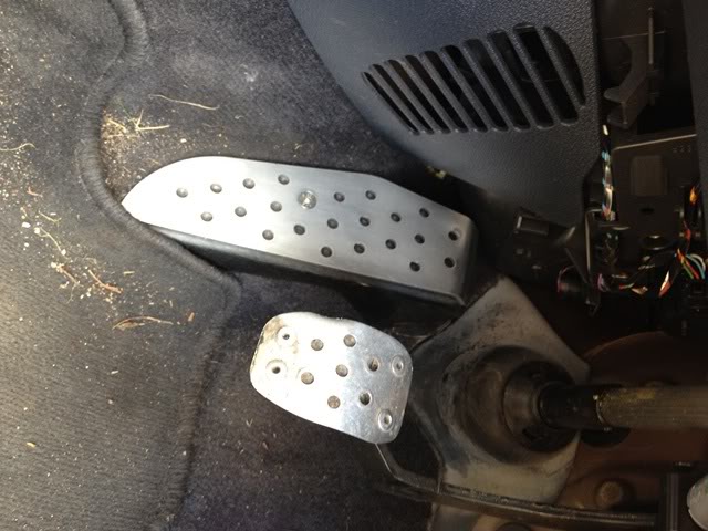 Clio20.jpg Clio20.jpg