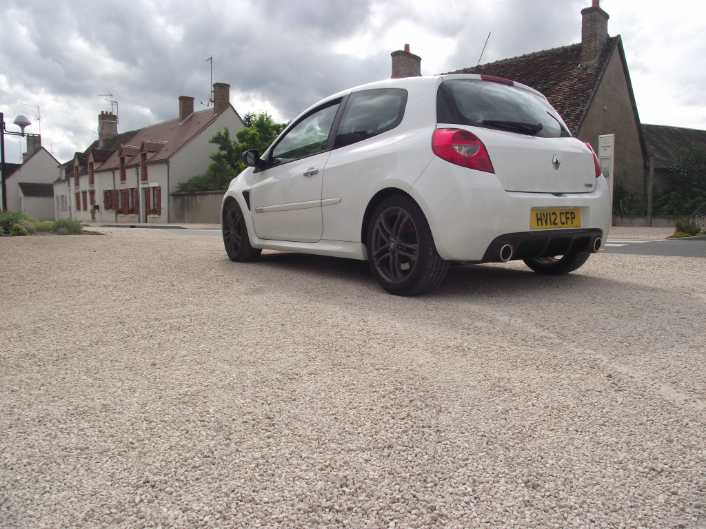 clio2002.jpg clio2002.jpg