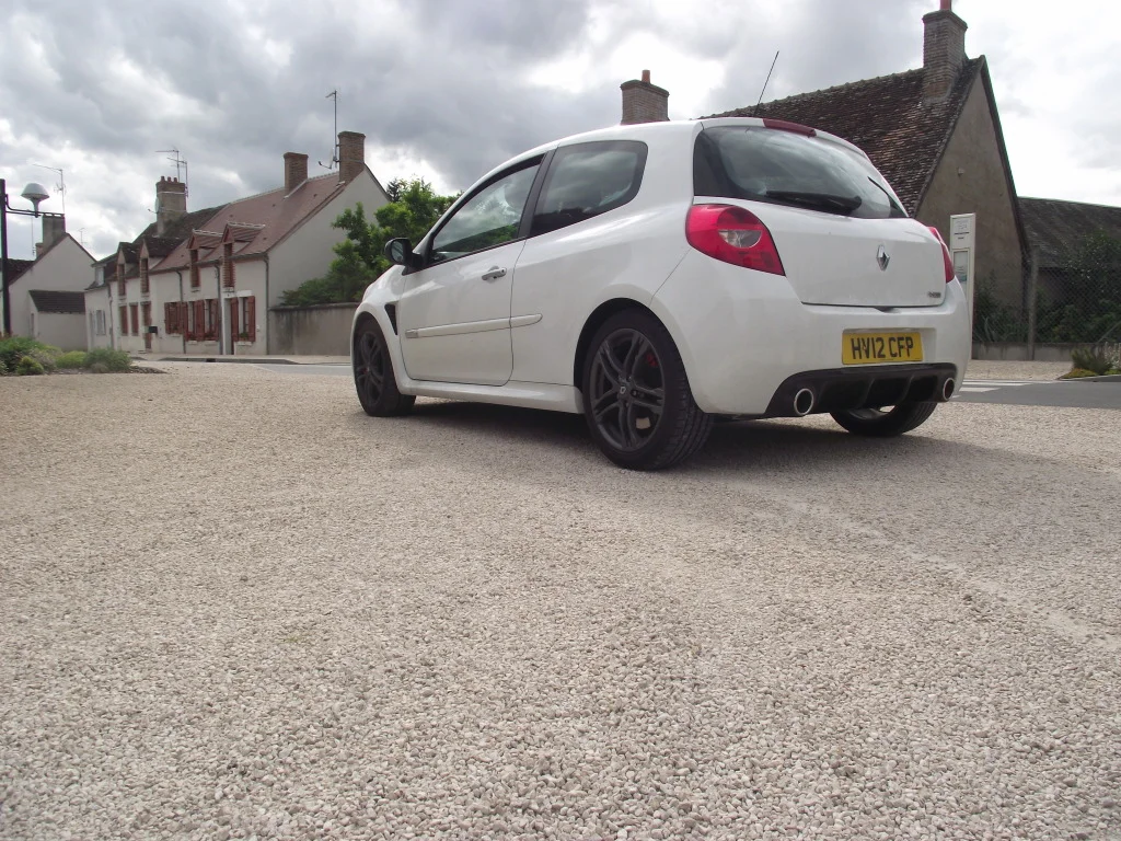 clio2002.webp