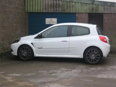 clio2004.webp