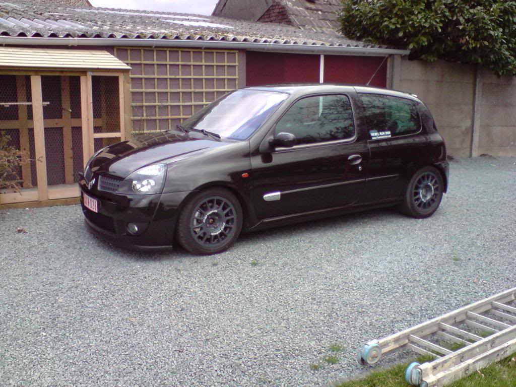 clio20204.jpg