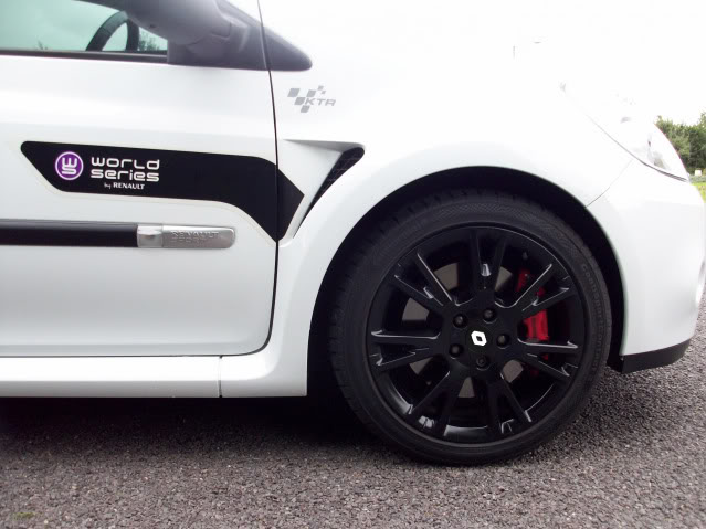 Clio205-1mod.jpg