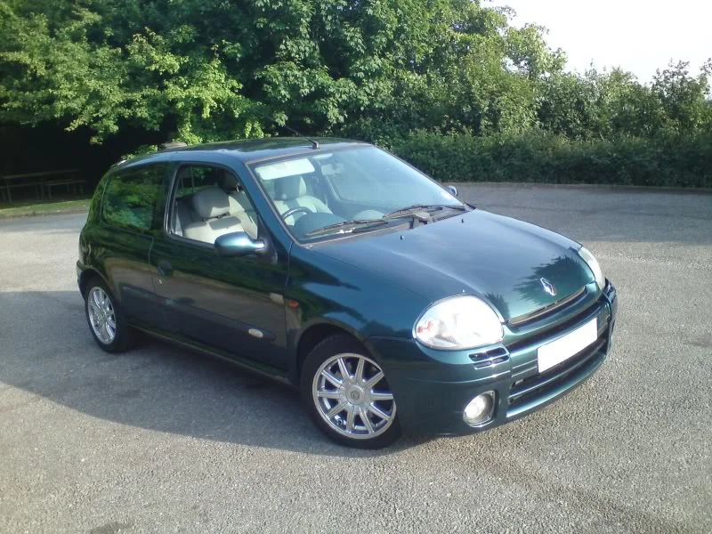 clio22.webp