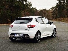 Clio220Trophy_09-t.jpg